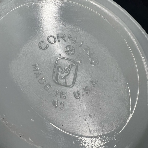 Vintage Pyrex Corning small bread plates - Picture 3 of 4